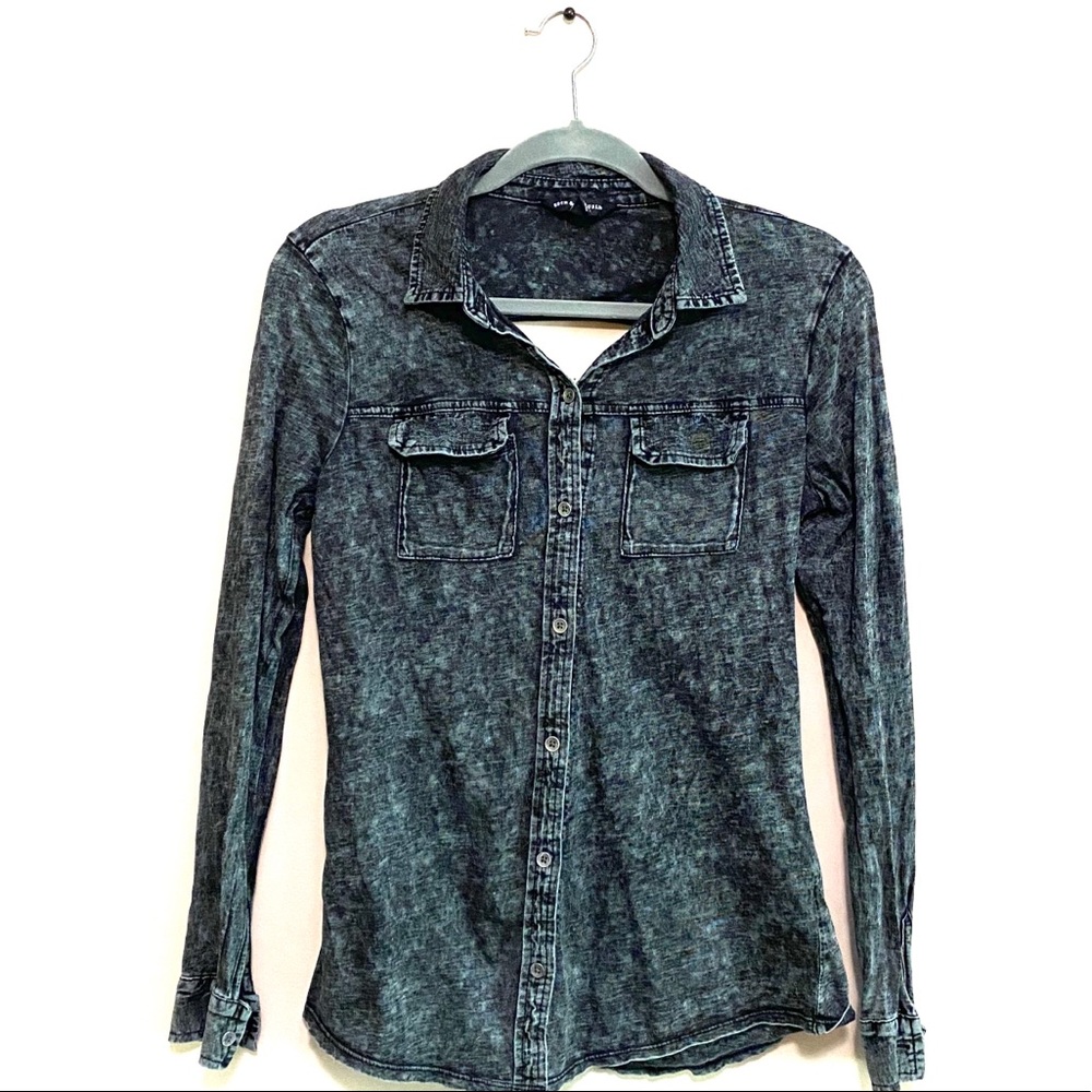 Rock & Revival faded black button up top